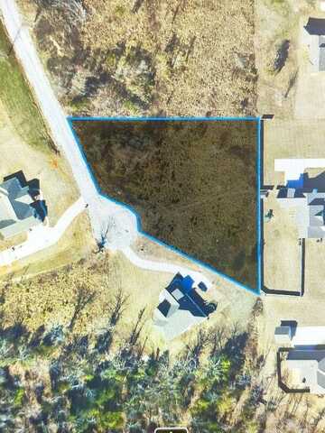 1040 W Woodhaven Ln., Mooreville, MS 38857