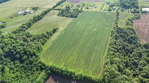 Dewey Road, Thompson, OH 44086