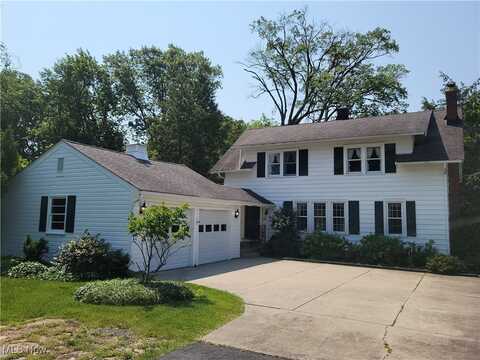 29119 Edgewood Road, Bay Village, OH 44140