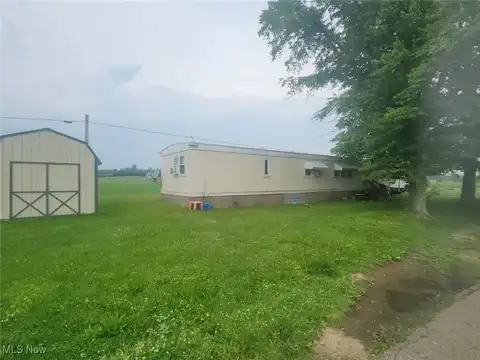 4139 Terminal Road, Sandyville, OH 44671