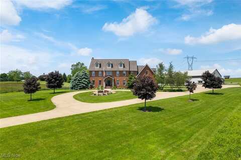 5495 Meese Road NE, Louisville, OH 44641