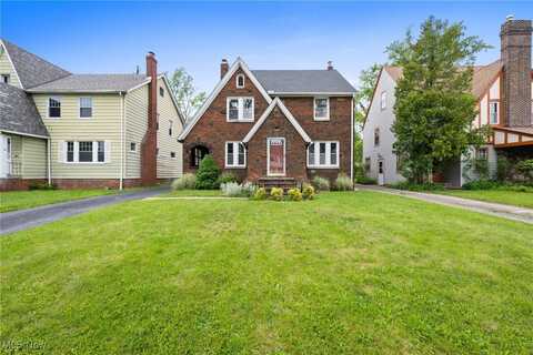 3497 Raymont Boulevard, University Heights, OH 44118