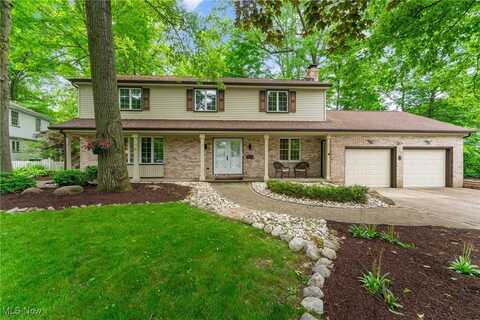 565 Hickory Hollow Drive, Canfield, OH 44406