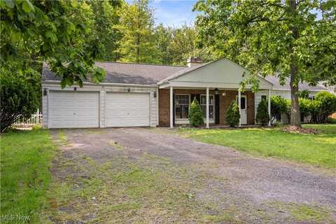 42 Edgewood Drive, Grafton, OH 44044