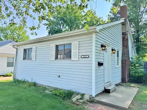1013 Westwood Drive, Willoughby, OH 44094