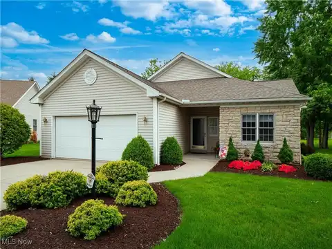 4278 Fall Lake Drive, Avon, OH 44011