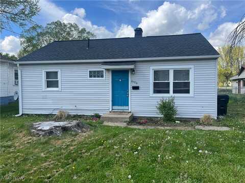 2409 41st Street NW, Canton, OH 44709