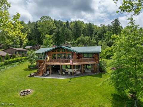 9645 Lakewood Drive NE, Mineral City, OH 44656