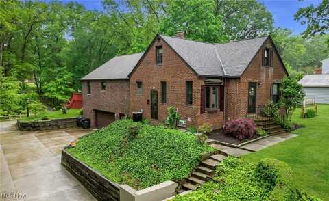 5016 E Pleasant Valley Road, Independence, OH 44131