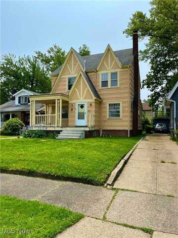 3418 Hartwood Road, Cleveland Heights, OH 44112