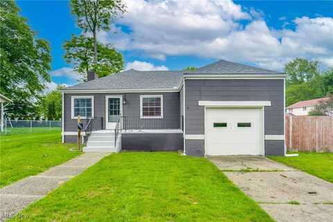 160 11th Street NE, New Philadelphia, OH 44663