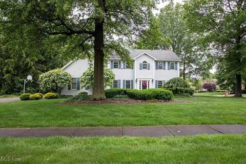 610 Stoneybrook Lane, Canfield, OH 44406