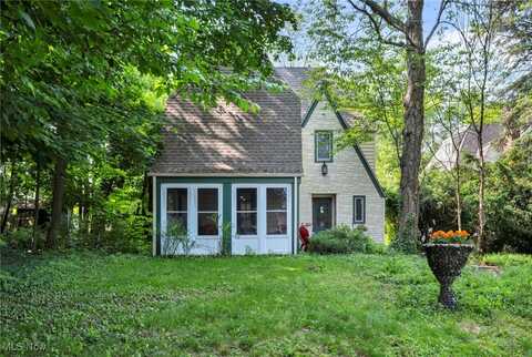 3396 Mayfield Road, Cleveland Heights, OH 44118