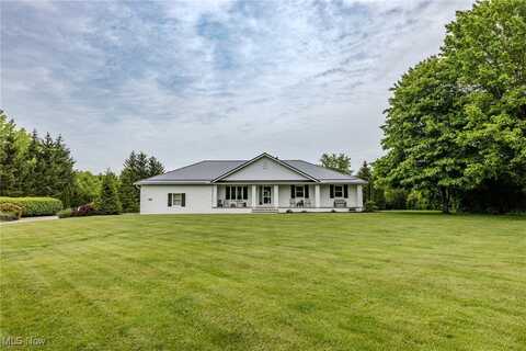 8921 Auburn Road, Chardon, OH 44024