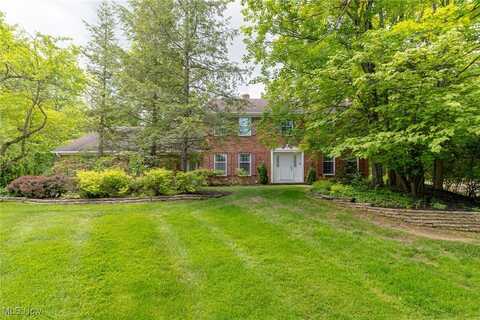 9409 Kings Court, Brecksville, OH 44141