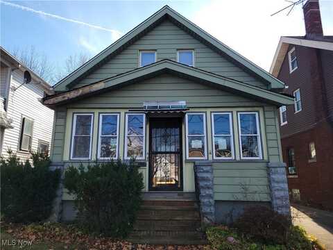 16918 Grovewood Avenue, Cleveland, OH 44110