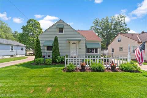 3937 W 227th Street, Fairview Park, OH 44126