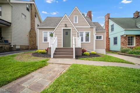 2186 Jackson Boulevard, University Heights, OH 44118