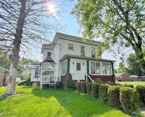 934 Parrish Street, Uhrichsville, OH 44683