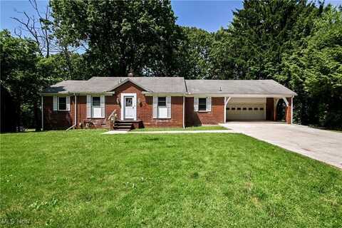 1643 13th Street SW, Akron, OH 44314