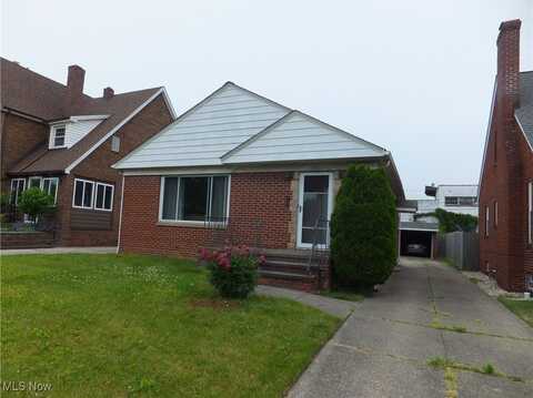 2222 Brookview Boulevard, Parma, OH 44134