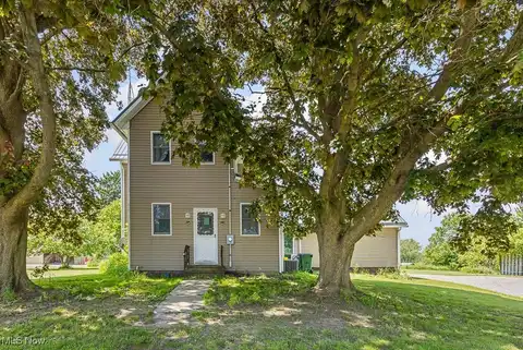 5869 Beechwood Avenue, Alliance, OH 44601
