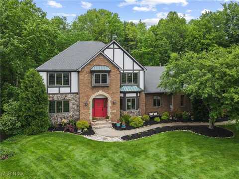 868 Bentley Place Boulevard, Tallmadge, OH 44278