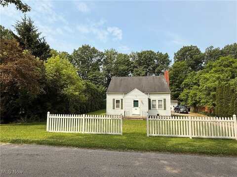 10816 Green Road, Wakeman, OH 44089