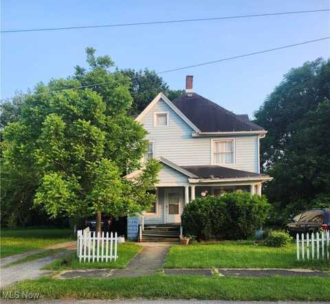 153 W Warren Avenue, Youngstown, OH 44507