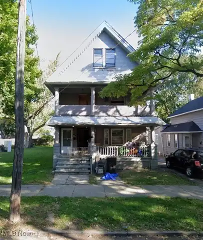 6904 Lawn Avenue, Cleveland, OH 44102