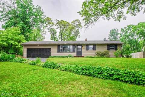 5900 Lasater Drive NW, Canton, OH 44718