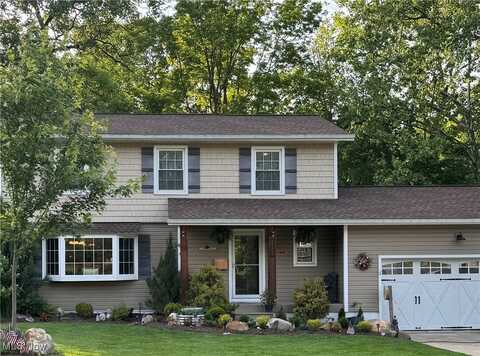 9472 Lawnfield Drive, Twinsburg, OH 44087