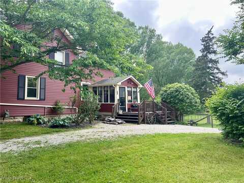 586 Columbia Road, Valley City, OH 44280