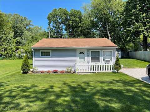1411 Deermont Avenue, Madison, OH 44057