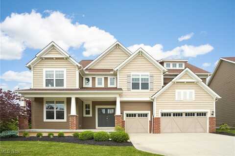 30 Harvester Drive, Copley, OH 44321
