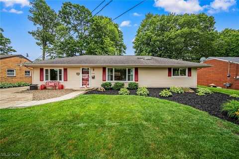 7580 Primrose Drive, Mentor-on-the-Lake, OH 44060