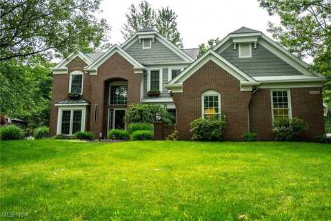 18447 Whitemarsh Lane, Strongsville, OH 44149