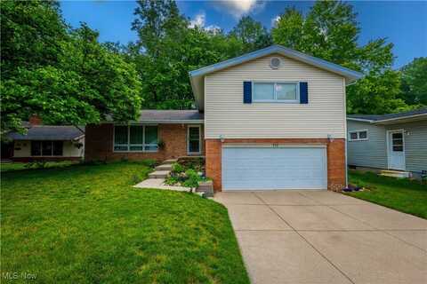 777 Castle Boulevard, Akron, OH 44313