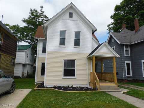 462 Monroe Street, Conneaut, OH 44030