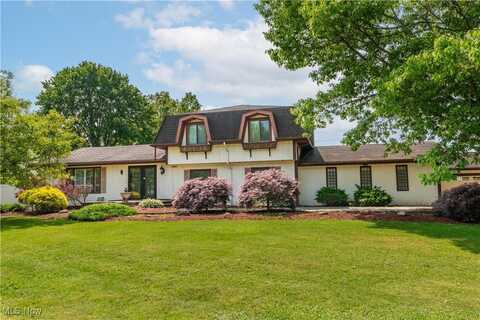 2864 Pine Lake Road, Uniontown, OH 44685