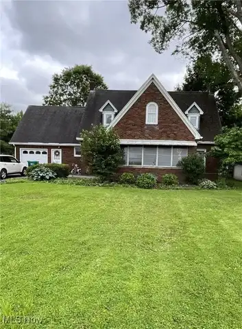 11299 Mahoning Avenue, North Jackson, OH 44451