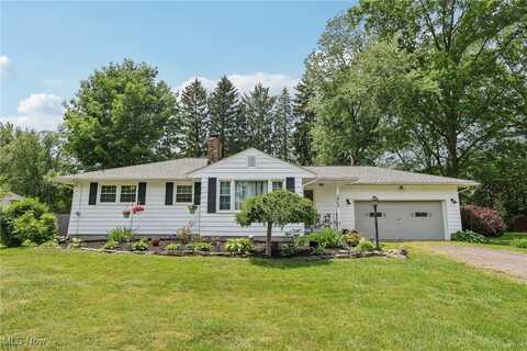 845 N Lake Street, Madison, OH 44057