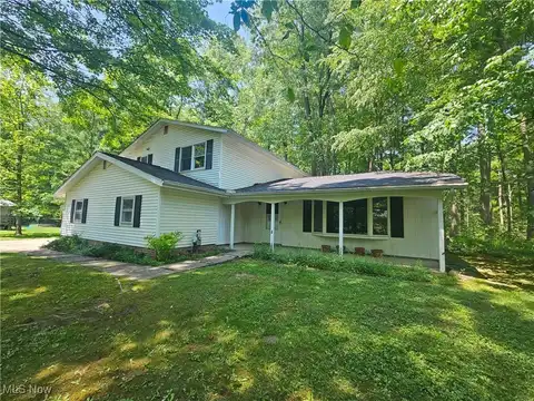 9028 Forest Lane, Chesterland, OH 44026