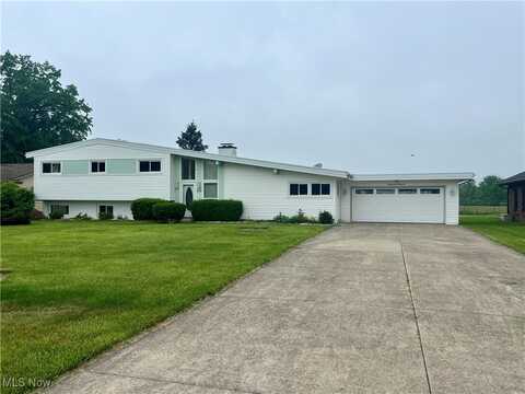 2736 W Skyline Drive, Lorain, OH 44053
