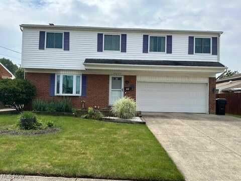 14237 Starlite Drive, Brook Park, OH 44142