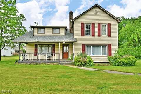 895 Elmwood Drive, Hubbard, OH 44425