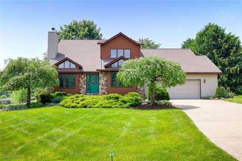 1908 Players Circle, Uniontown, OH 44685