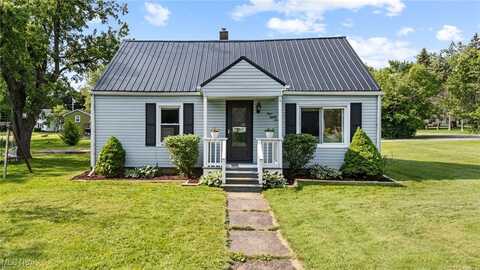 487 W Florida Avenue, Sebring, OH 44672