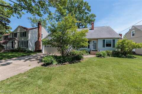 2245 Winfield Avenue, Rocky River, OH 44116