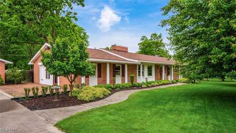 2617 Center Drive, Zanesville, OH 43701